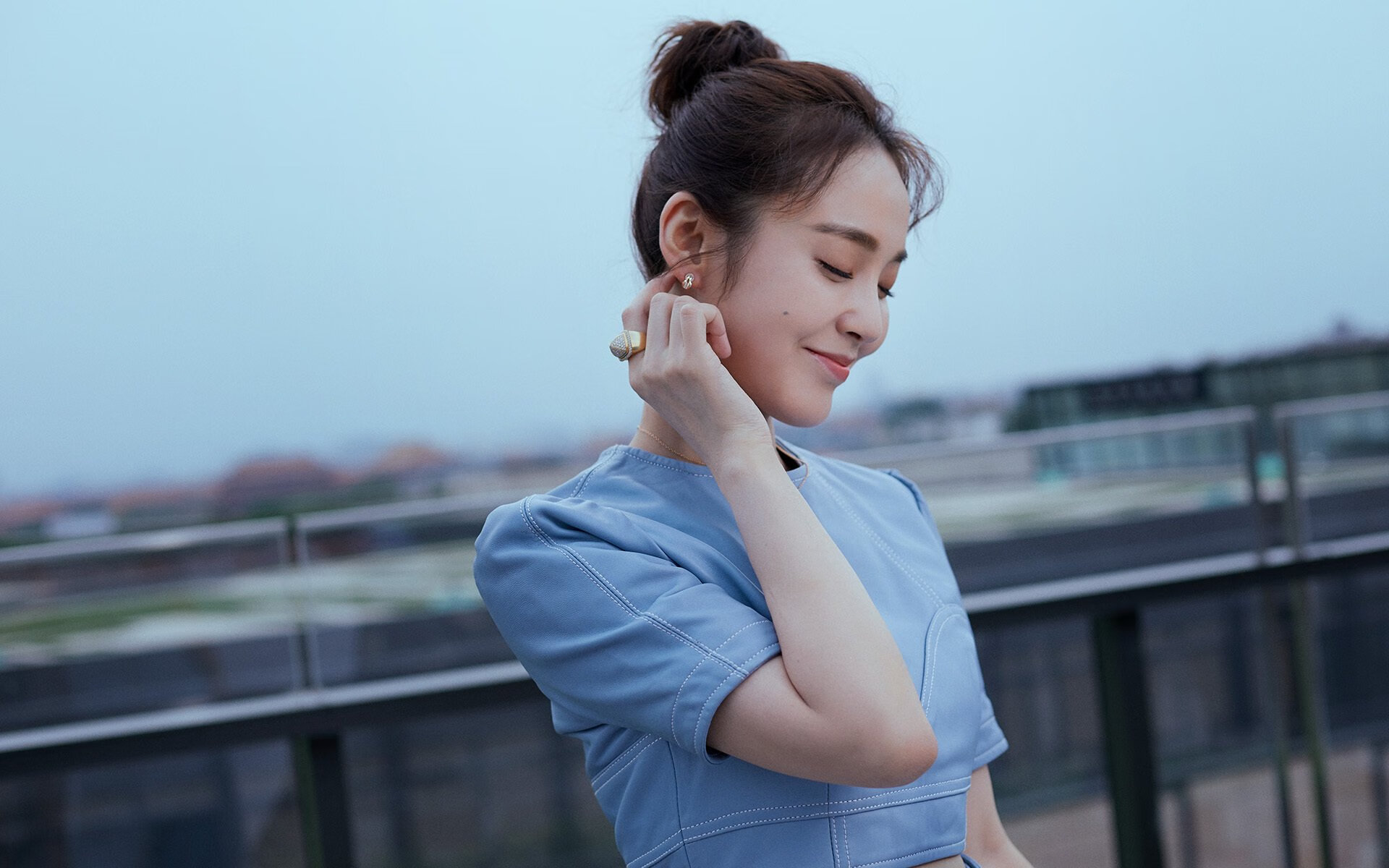 跨越球场的硬仗之王，从南非对阵威尔士的橄榄球史诗到萨拉赫的足球传奇